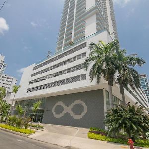 Great Apartment In Bocagrande With Sunset & Beach View